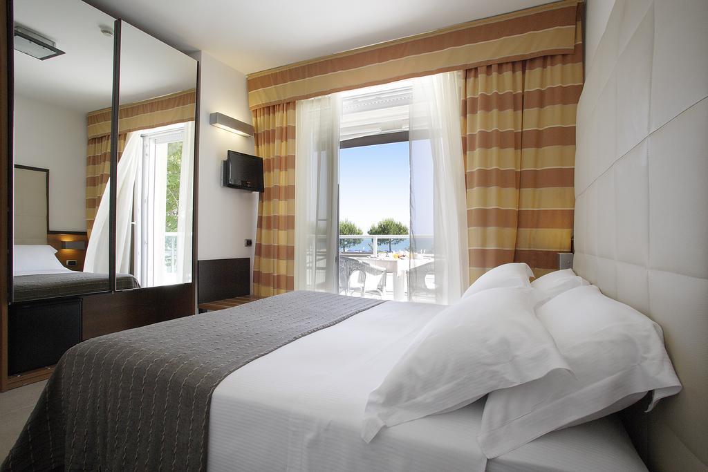 Park Hotel Ermitage Resort & Spa Lido di Jesolo Buitenkant foto
