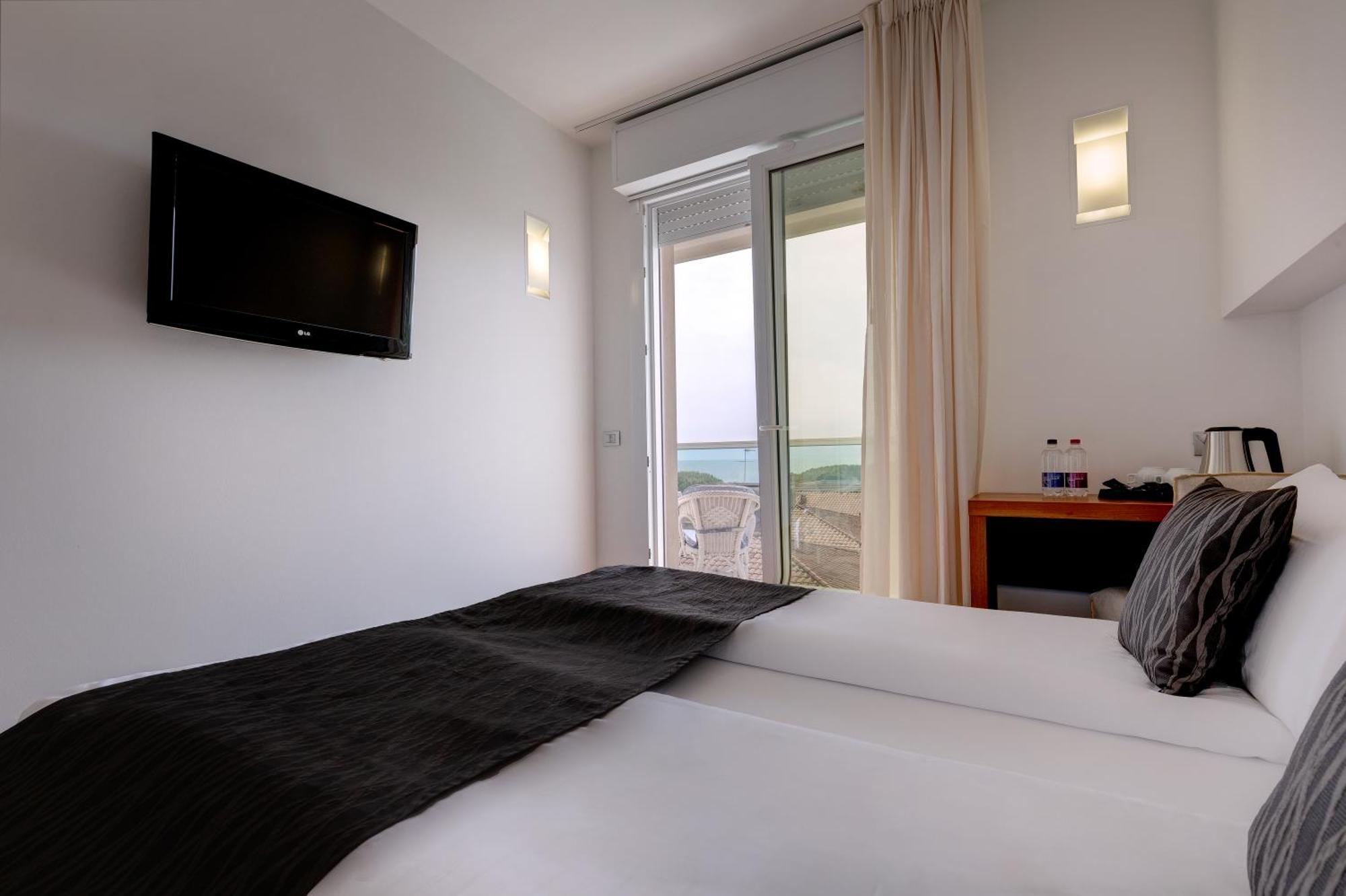 Park Hotel Ermitage Resort & Spa Lido di Jesolo Buitenkant foto